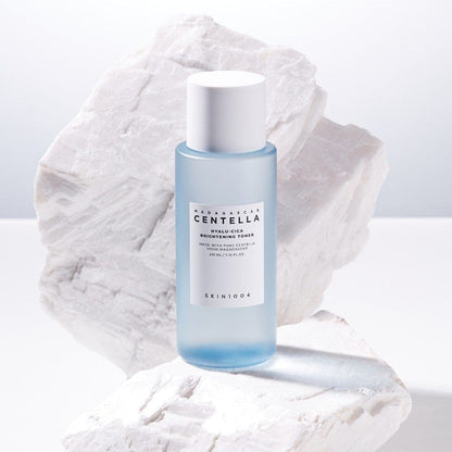 SKIN1004 Madagascar Centella Hyalu - Cica Brightening Toner (210ml) - Koreancosmetic